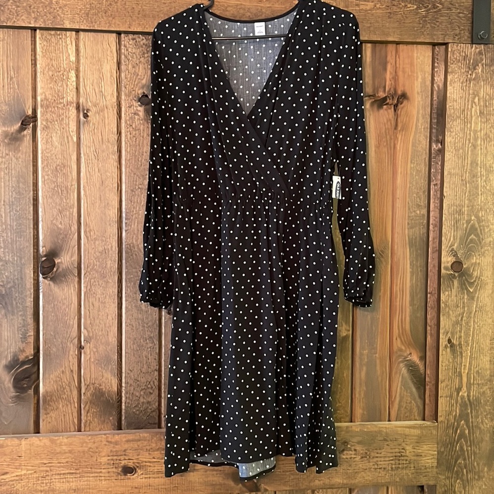 NWT Old Navy polka dot long sleeve faux wrap dress
